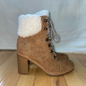 NINE WEST Penni Healed booties